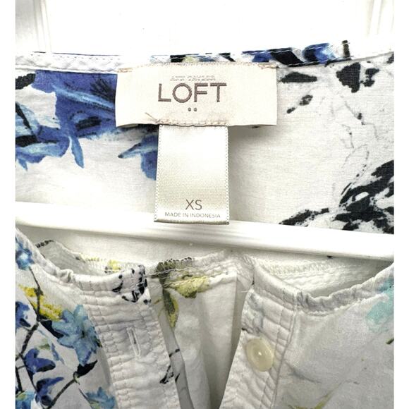 Loft Floral Blouse White Blue 1/2 Button Up Long Sleeve 100% Cotton Woman's XS - Picture 2 of 5